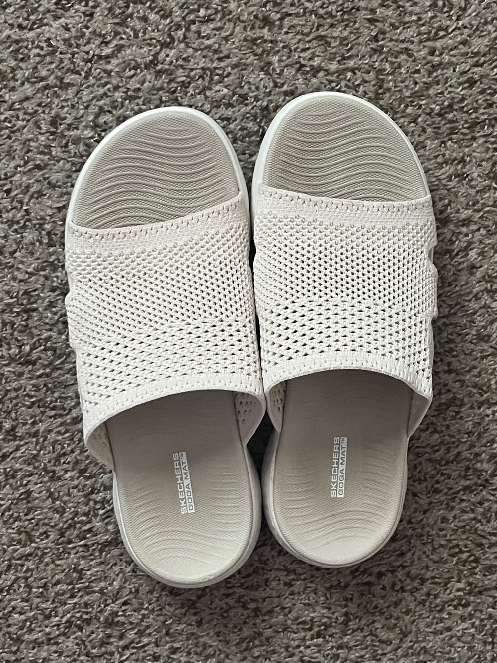 Skechers Goga Mat Women's White Knit Slide Sandals